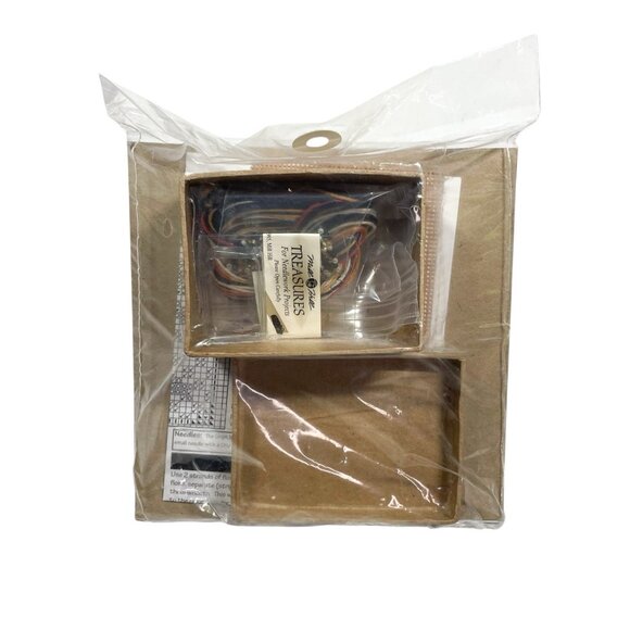 Vintage Mill Hill Treasured & Beaded Box Kit Moonlight Fun MHST10 NEW - Picture 2 of 2